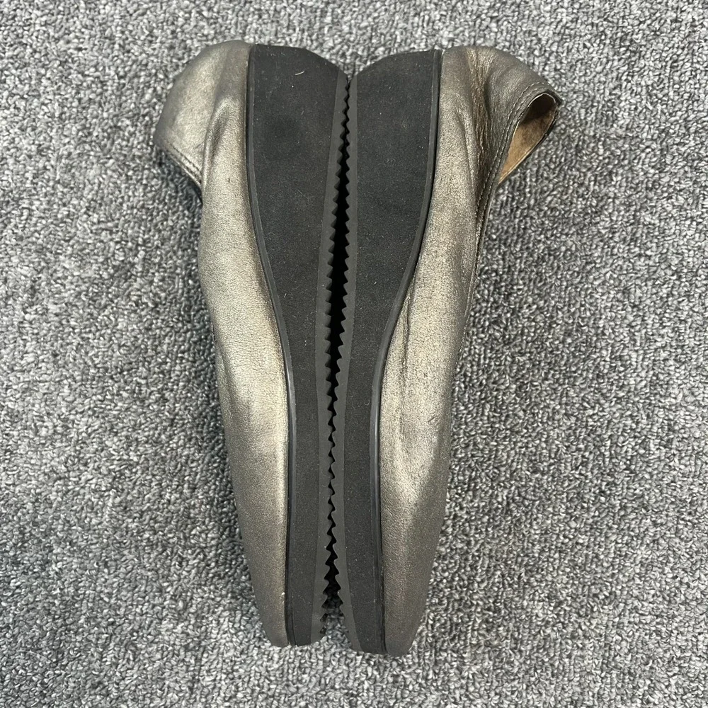 Eileen Fisher Minimalist Metallic Leather Wedge Platform Loafers 8 Pewter Grey
